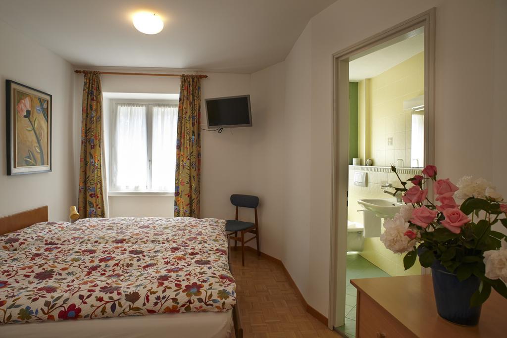 Hotel Defanti Lavorgo Habitación foto